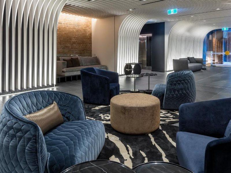 Skye Suites Sydney Ngoại thất bức ảnh The lounge at the airport