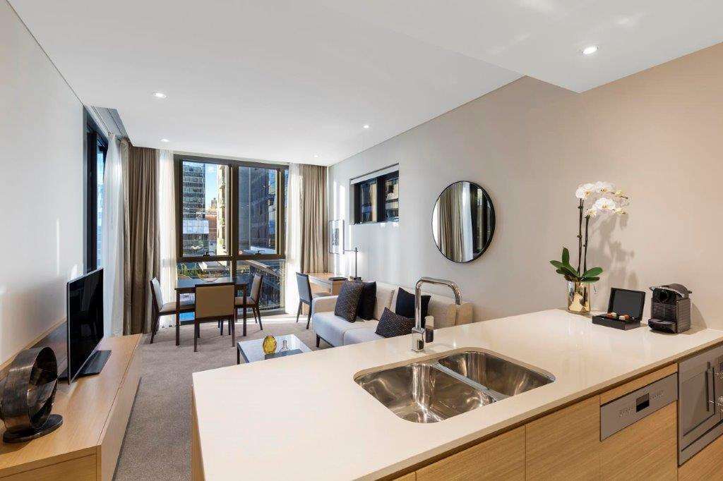 Skye Suites Sydney Phòng bức ảnh A typical apartment interior