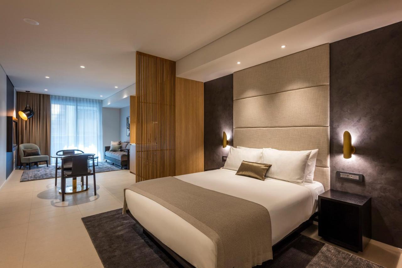 Skye Suites Sydney Ngoại thất bức ảnh A bedroom at the hotel
